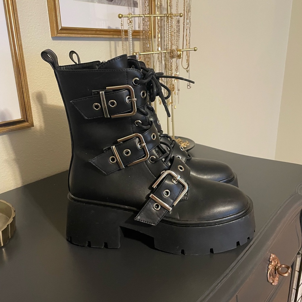 Black Women's Platform Combat Boots
